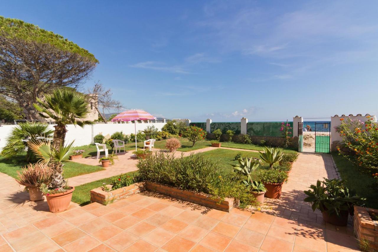 Casa Marina sulla spiaggia Quartu SantʼElena Esterno foto