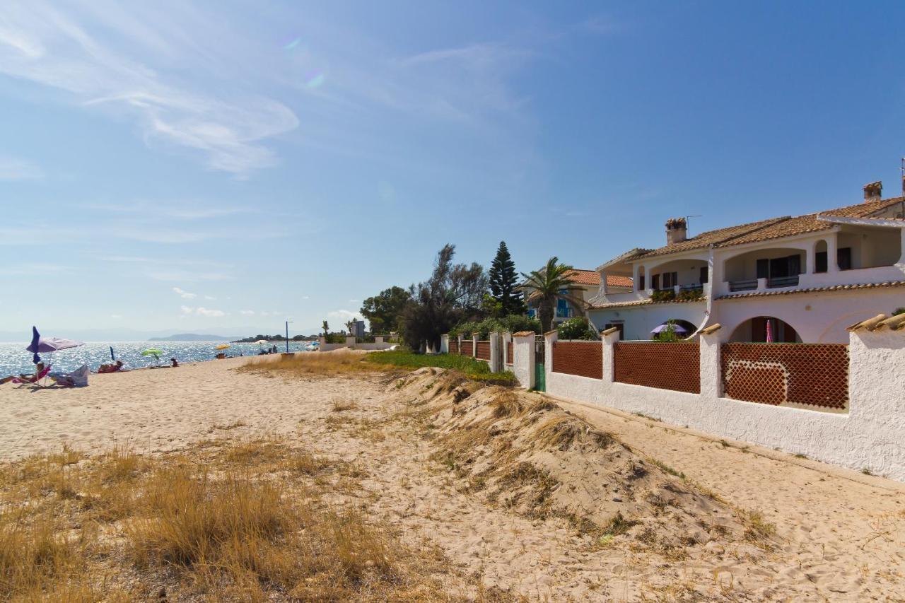 Casa Marina sulla spiaggia Quartu SantʼElena Esterno foto